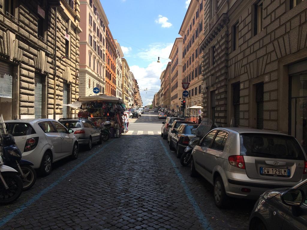 Casa Vacanza Colosseo Rom Exterior foto